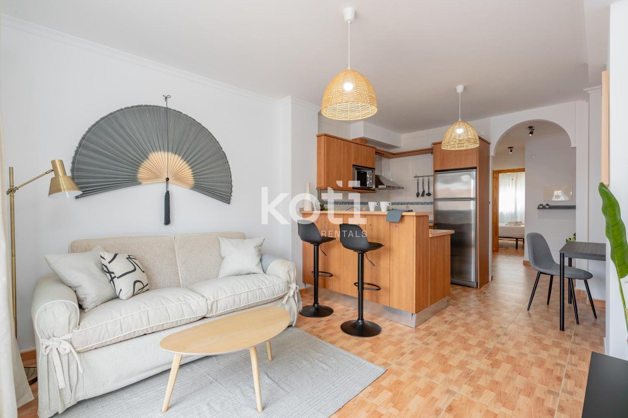 Koti Rentals - Sandy Beach Apartment Фуэнхирола Экстерьер фото