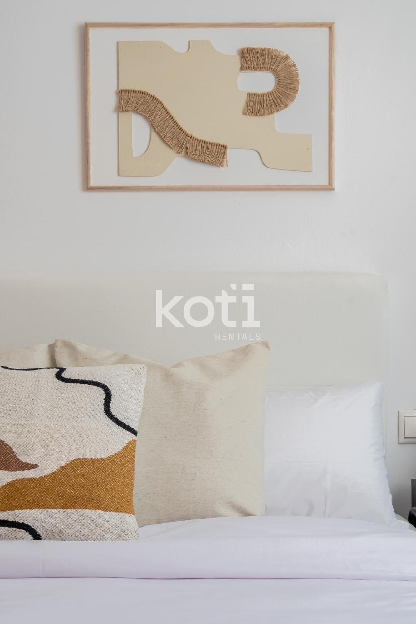 Koti Rentals - Sandy Beach Apartment Фуэнхирола Экстерьер фото
